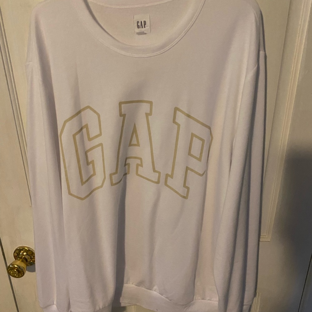 GAP White Crewneck Sweatshirt